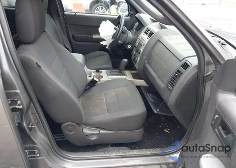 2012 Ford Escape Xlt z USA, uszkodzony, nr VIN 1FMCU0D74CKB00633